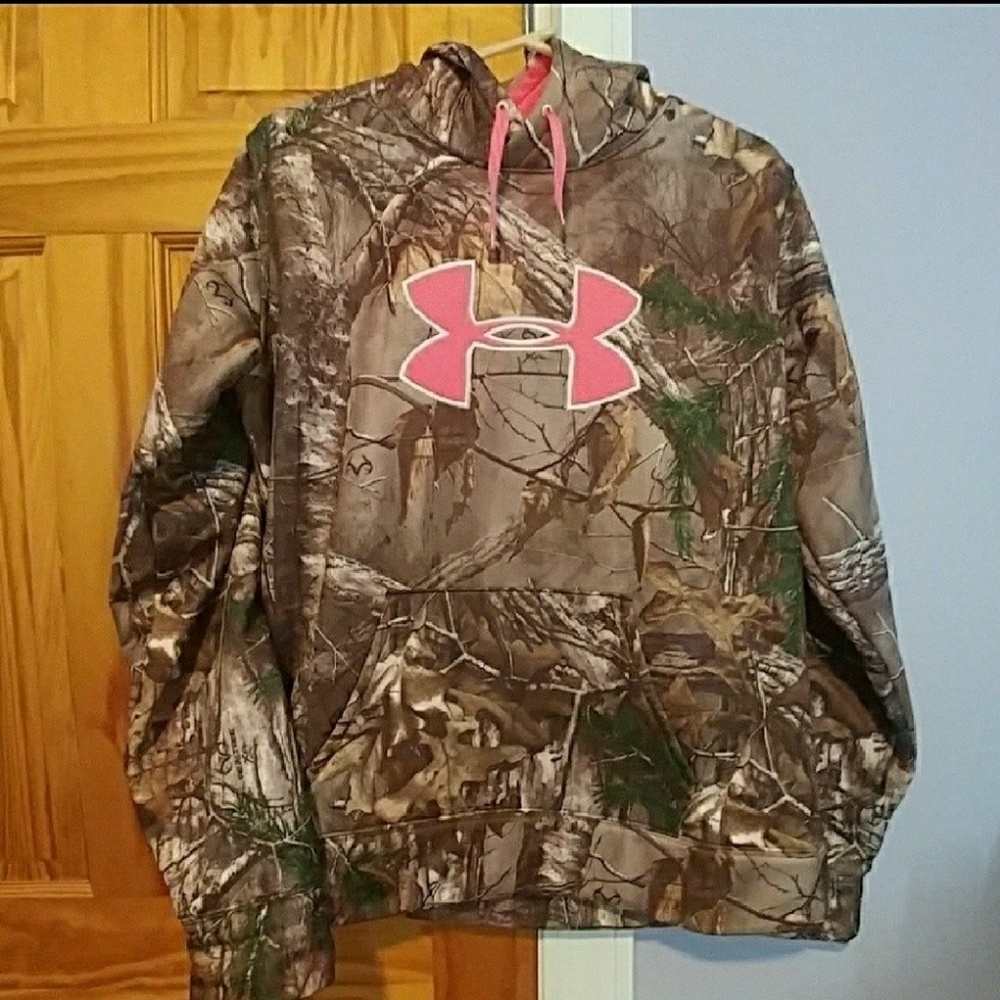 Brand New Under Armour Realtree Camo Sweatshirt